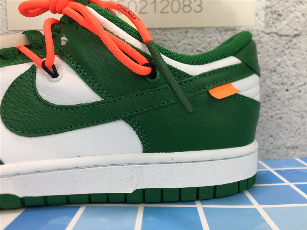 OFF-WHITE x Dunk Low Pine Green CT0856-100